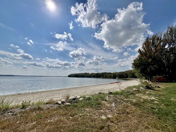 Cabins (United States of America, Burnham, Maine)