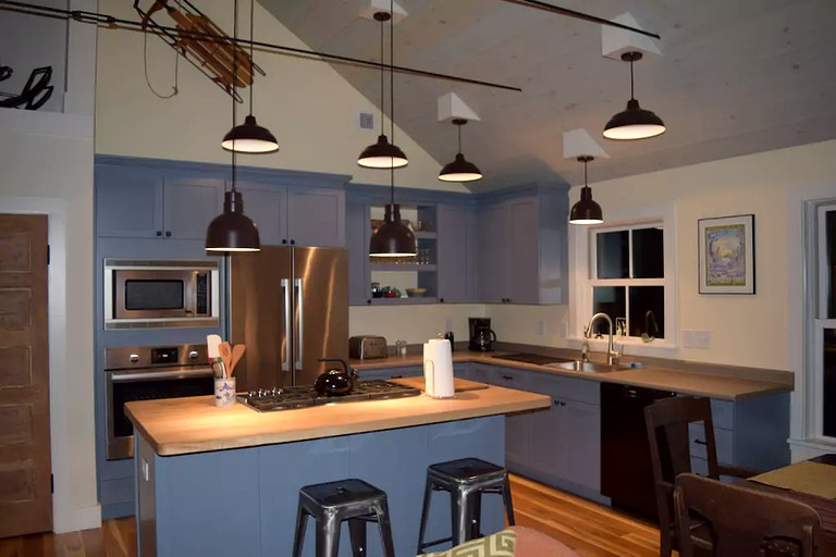 Cabins (Huntington, Vermont, United States)