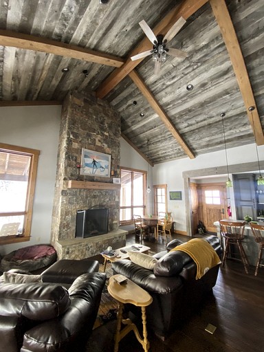 Vacation Rentals (United States of America, Pony, Montana)