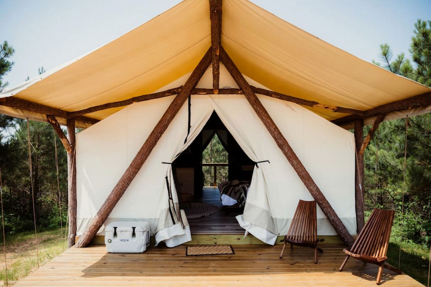 Idyllic Safari Tent Lovely for a Romantic Escape in Kentucky
