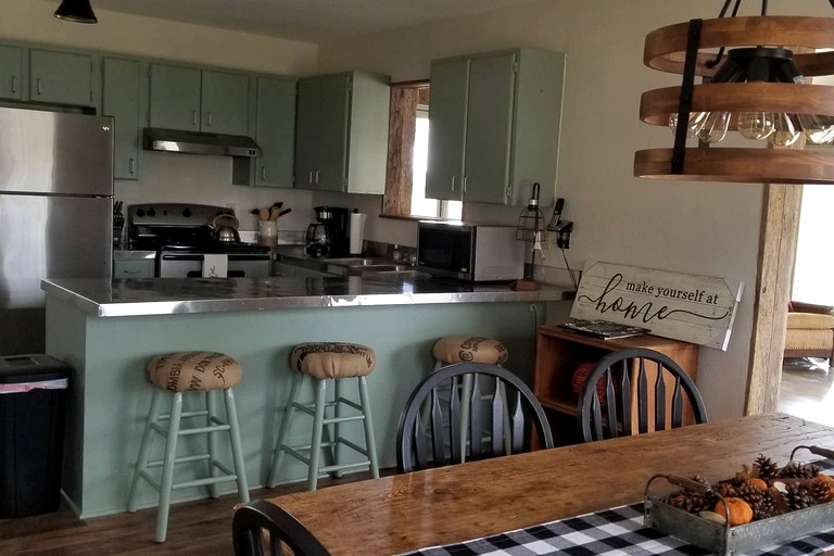 Cottages (Tarpley, Texas, United States)
