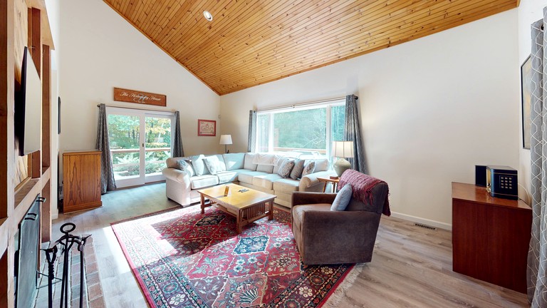 Floating Homes (United States of America, Killington, Vermont)