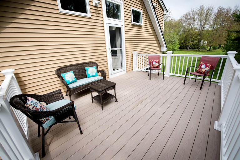 Cabins (United States of America, Topsham, Maine)