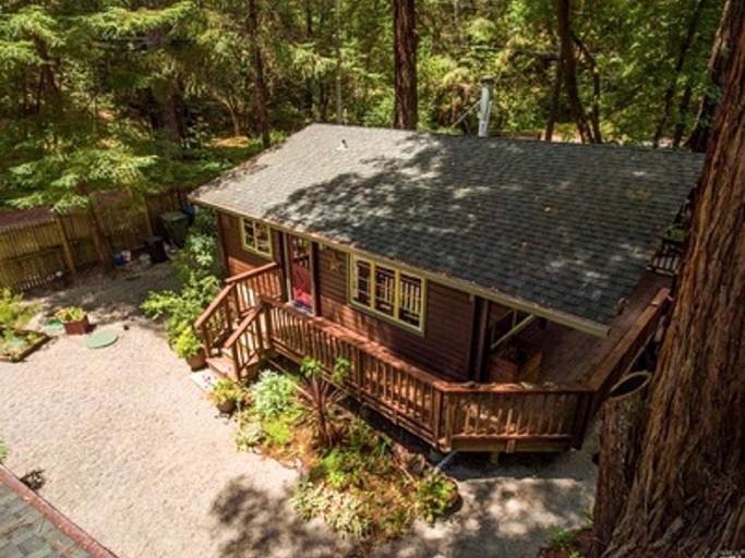 Cabins (Guerneville, California, United States)