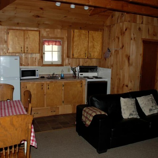 Cabins (Algonquin Park, Ontario, Canada)