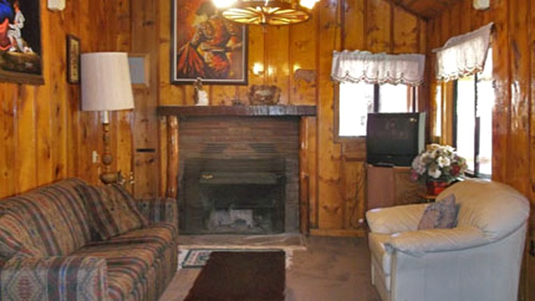 Cabins (Lakeside, Arizona, United States)
