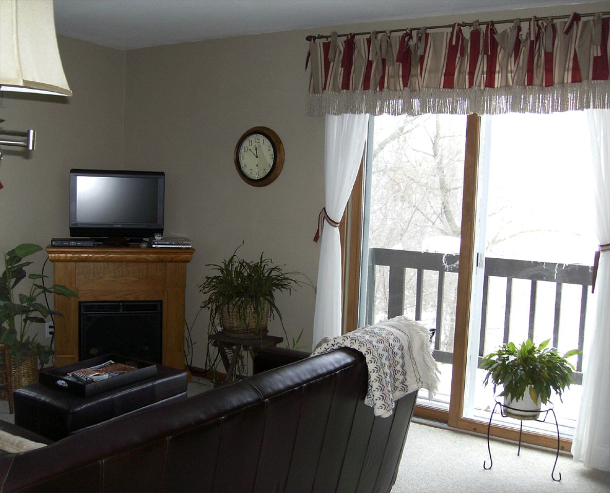 Nature Lodges (Coloma, Wisconsin, United States)