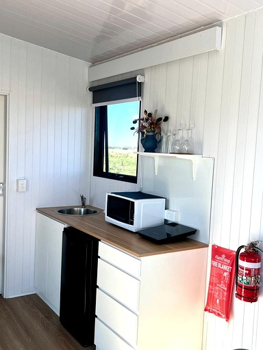 Vacation Rentals (Australia, --, --)