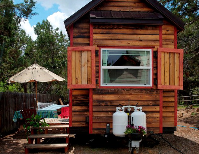 Caravans (Bend, Oregon, United States)