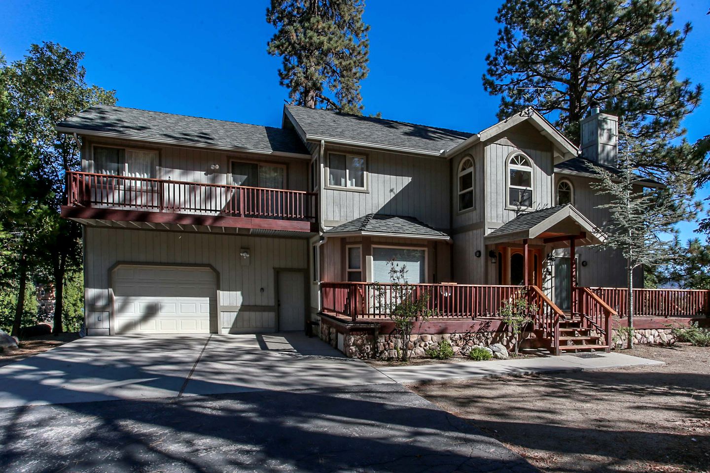 Fascinating Secluded Cottage with Fire Pit in Big Bear Lake, California