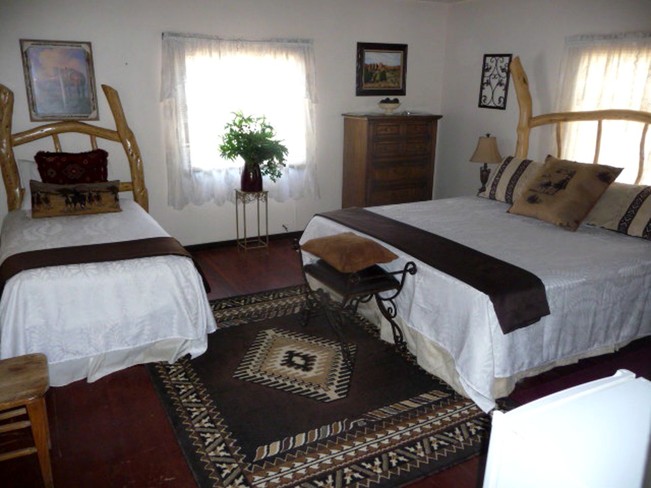 Nature Lodges (Dragoon, Arizona, United States)