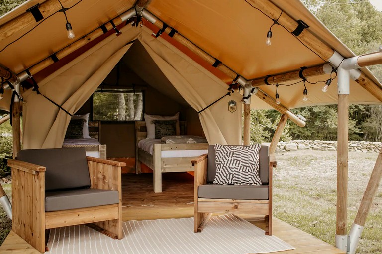 Safari Tents (United States of America, Erwin, Tennessee)