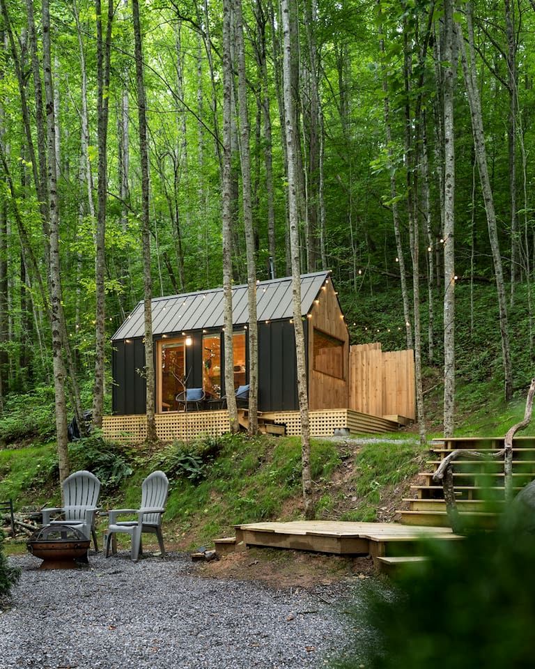 Cute Secluded Tiny House with Great Forest Vistas in Sylva, North Carolina