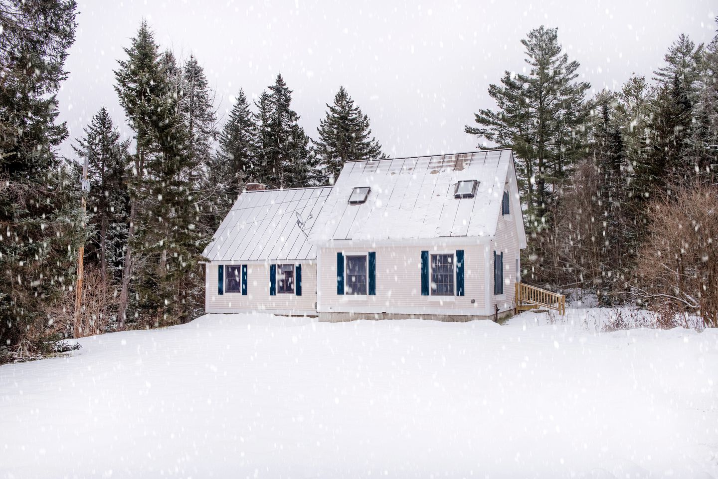 Private Cabin Rental on 20 Acres in Vermont, Perfect for Relaxing Escapes to Nature