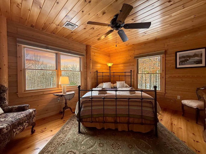 Cabins (United States of America, Bridgton, Maine)