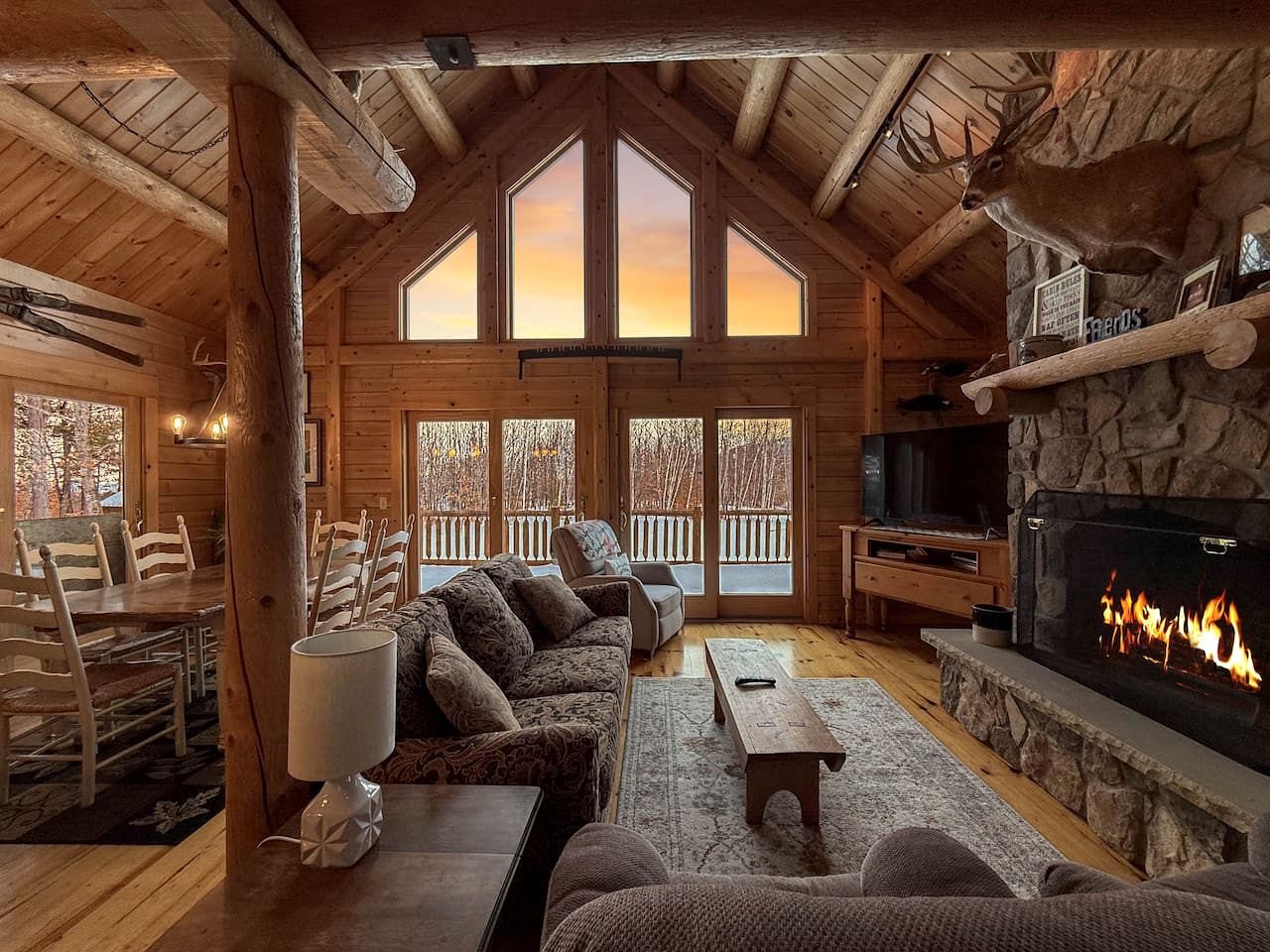 Cozy Log Cabin Retreat with Mountain Views in Bridgton, Maine