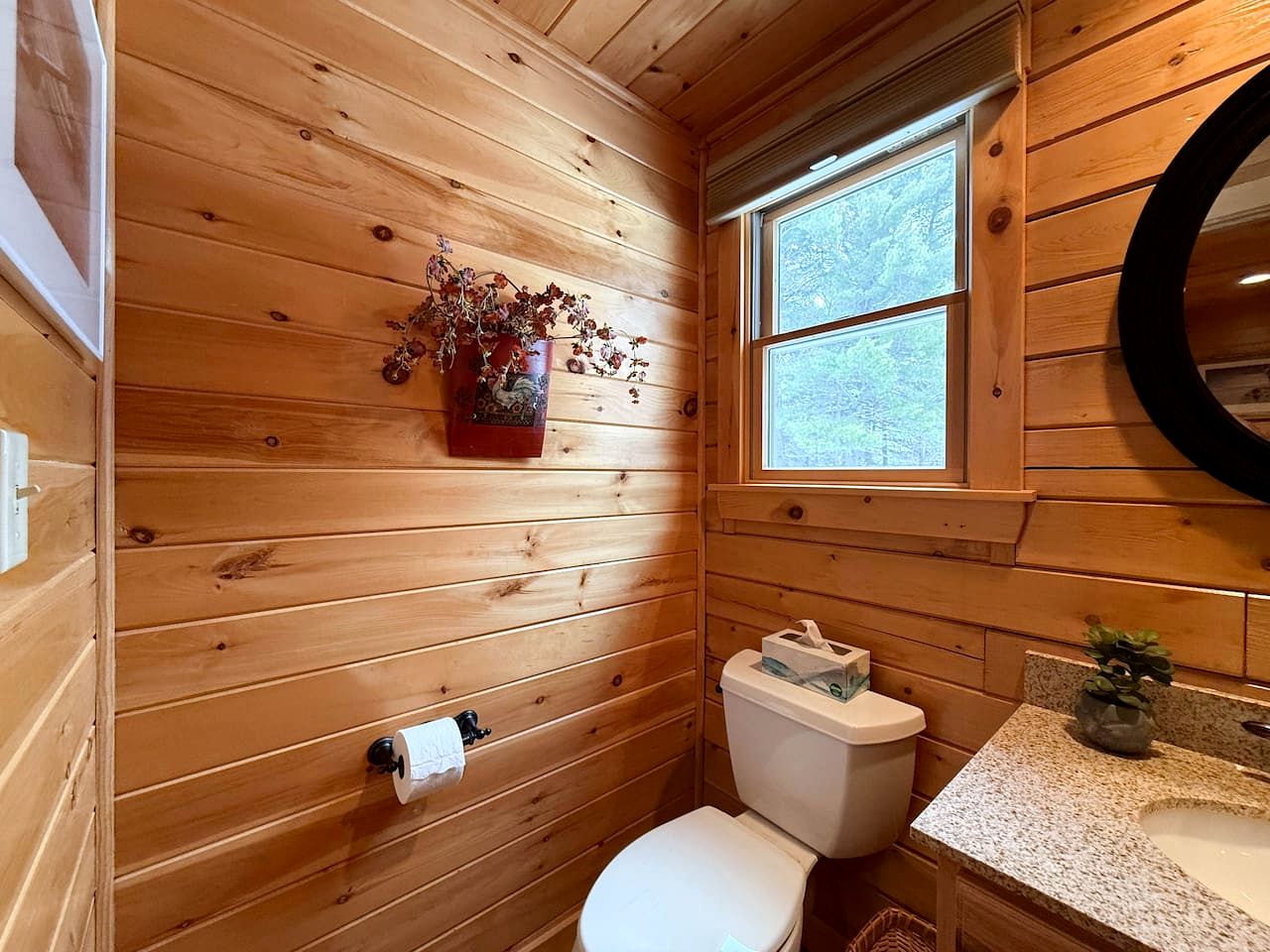 Cozy Log Cabin Retreat with Mountain Views in Bridgton, Maine