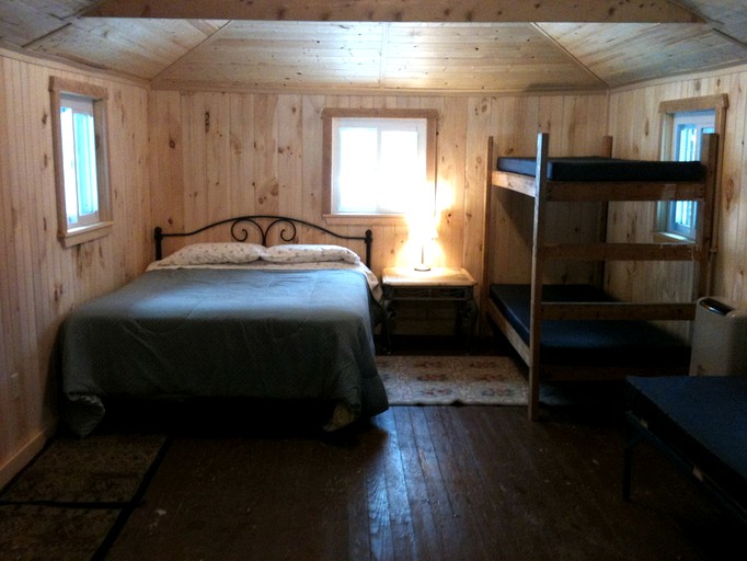 Cabins (Northfield, Vermont, United States)