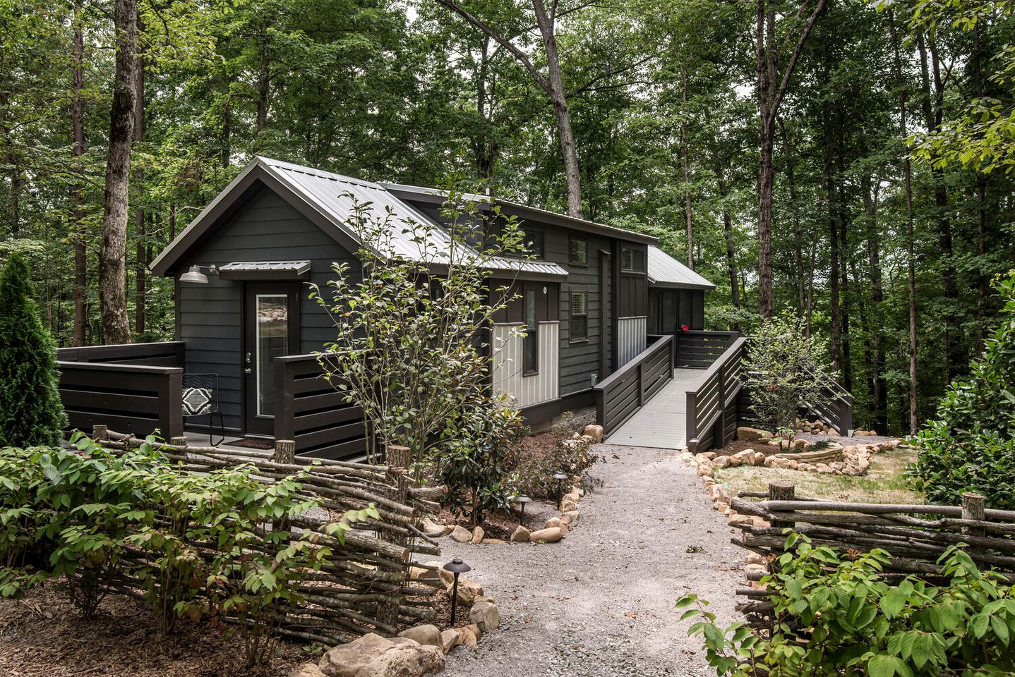 Embrace Nature in this Amazing Cottage in Tracy City, Tennessee