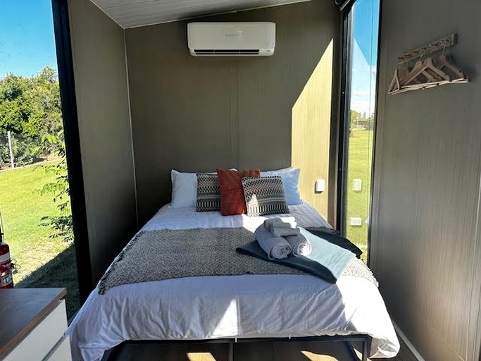 Tiny Houses (Australia, Bundareng, Queensland)