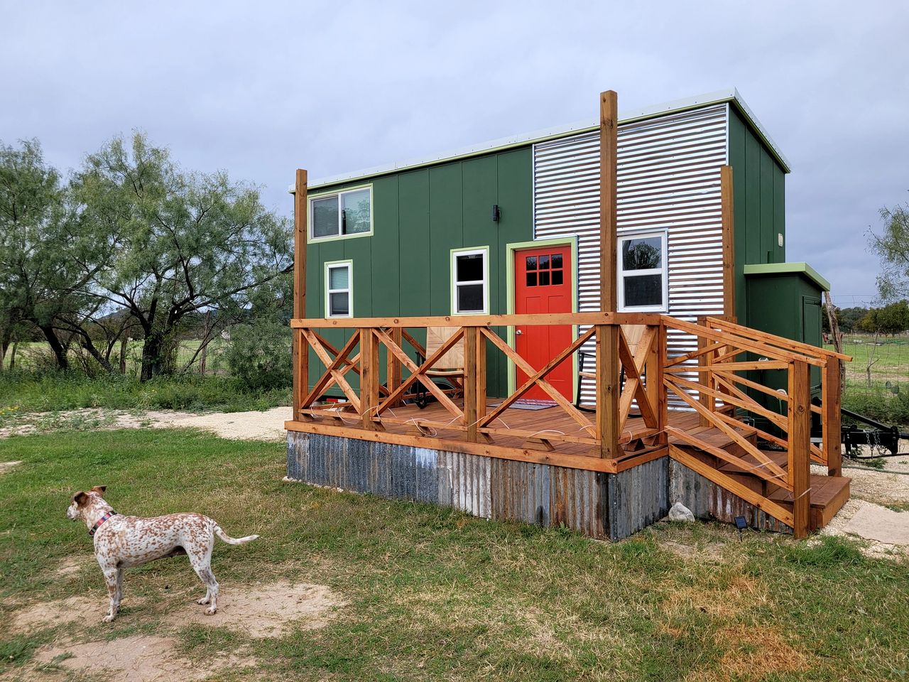 Gorgeous Tiny House with Spectacular Countryside Vistas in Camp Wood, Texas