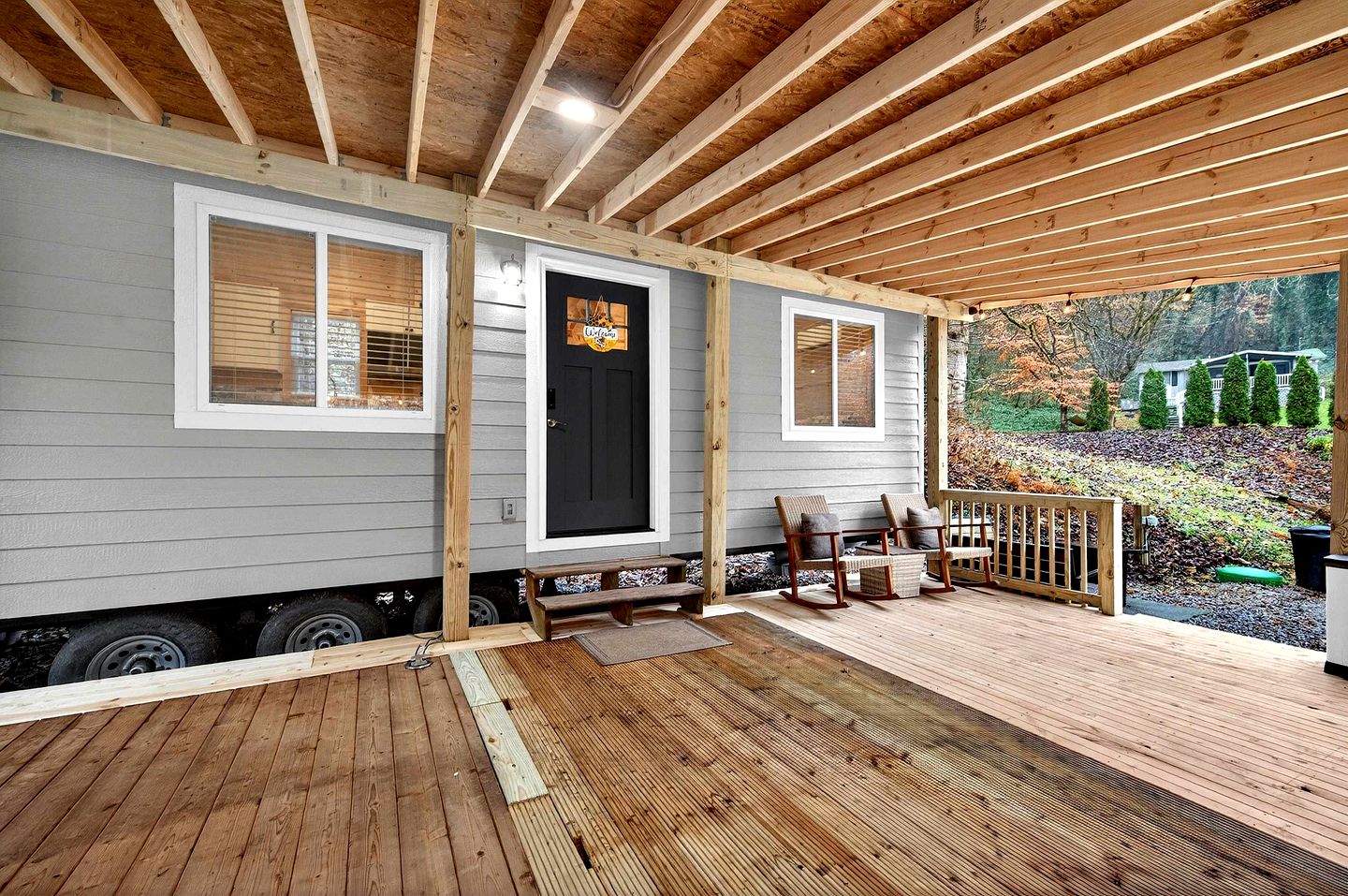 Whimsical Bee-Inspired Tiny Home with Private Hot Tub Near Douglas Lake & Smoky Mountains | Sevierville, Tennessee