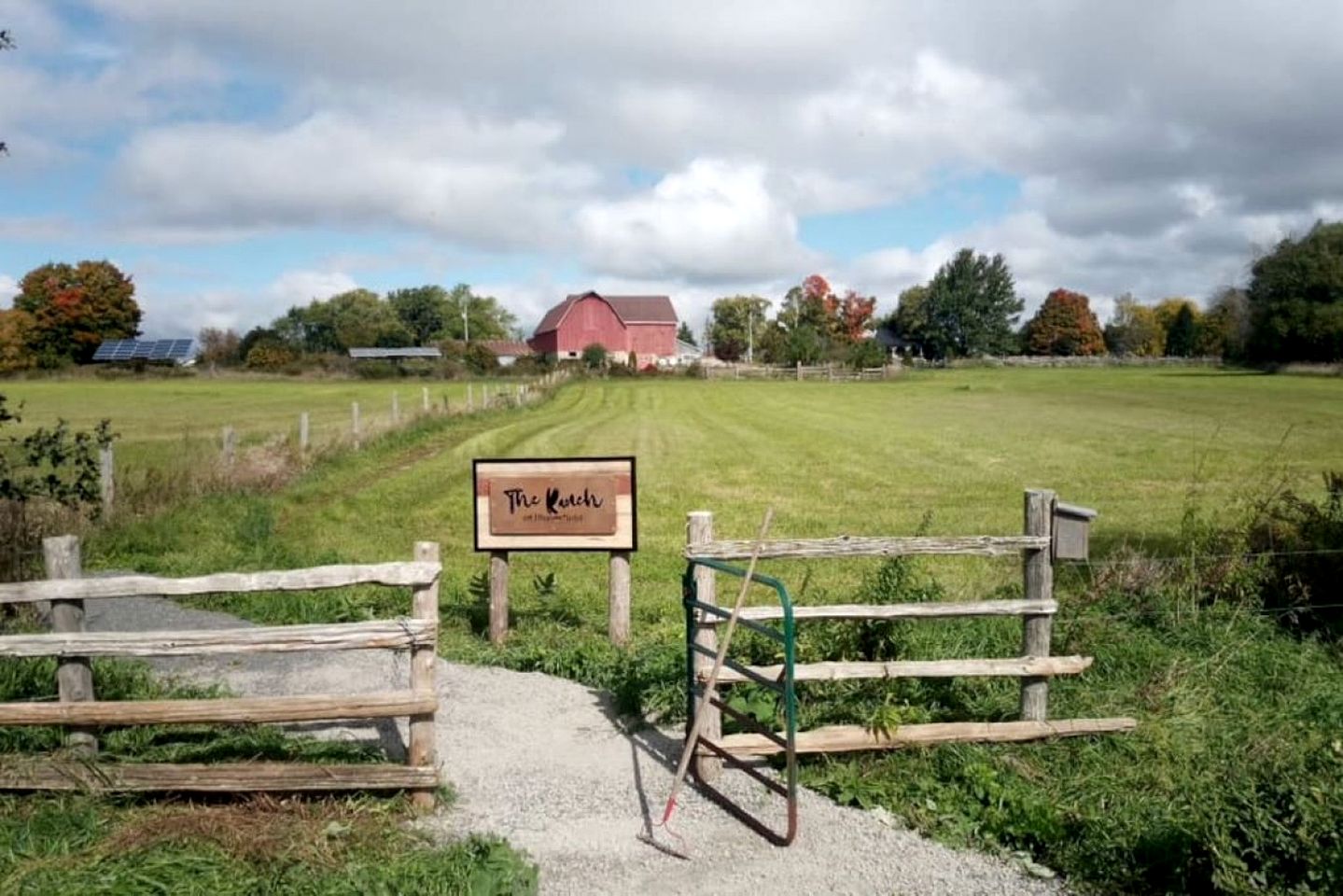 Tranquil Restored Farmhouse Ideal to Disconnect in Ontario