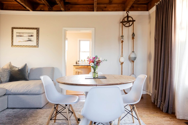 Vacation Rentals (Canada, Prince Edward County, Ontario)