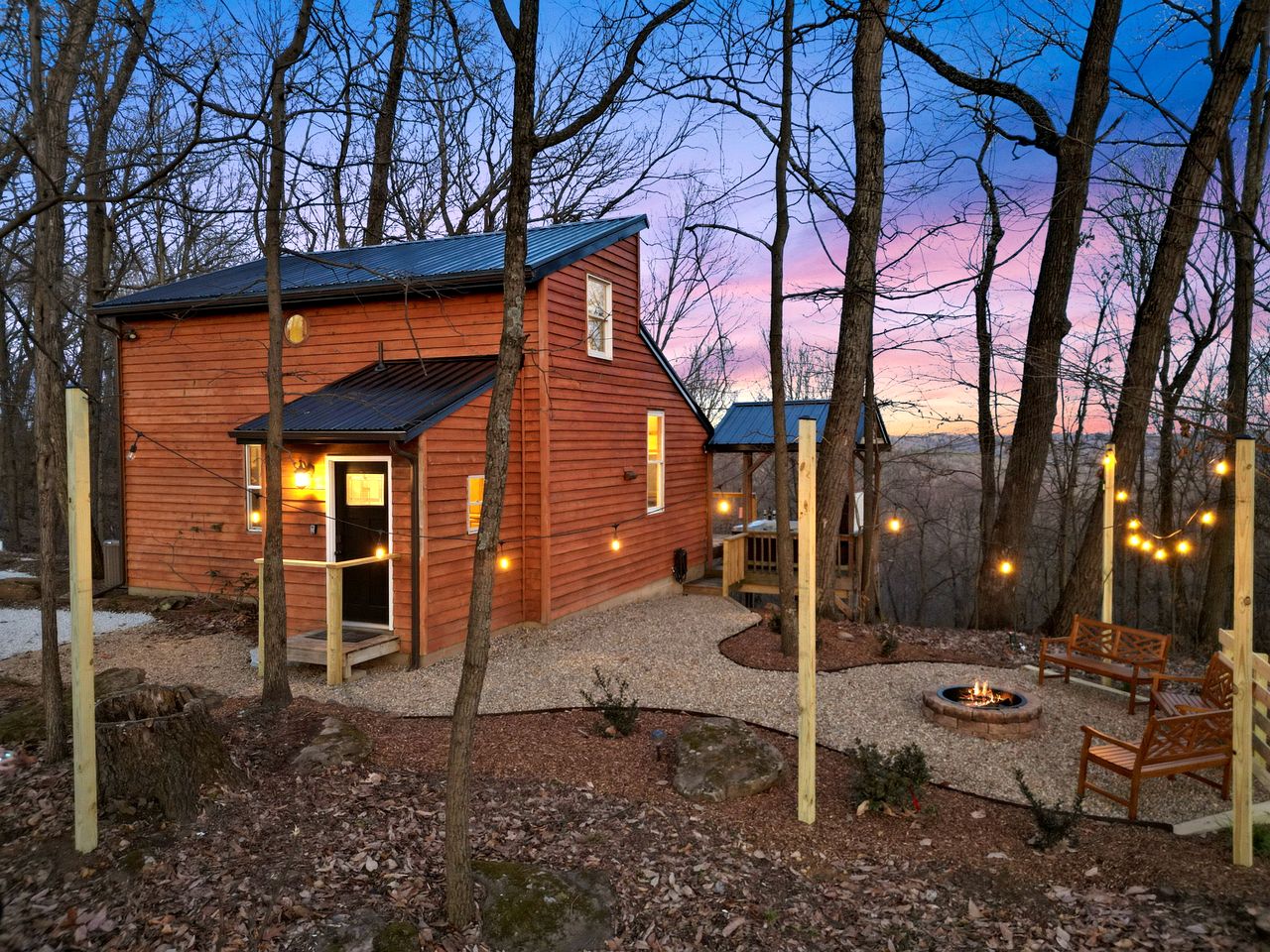 Cabins (United States of America, Amanda, Ohio)