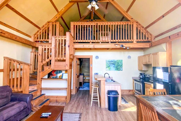Cabins (United States of America, Seguin, Texas)