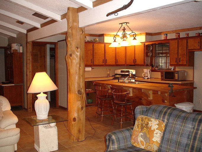 Cabins (La Grange, Texas, United States)