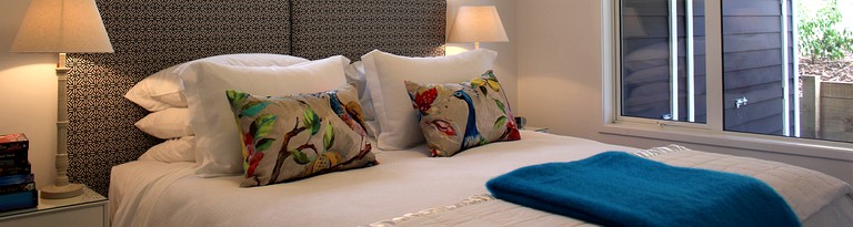 Cottages (Kerikeri, North Island, New Zealand)