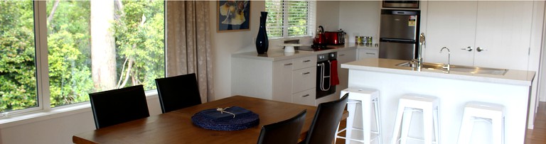 Cottages (Kerikeri, North Island, New Zealand)