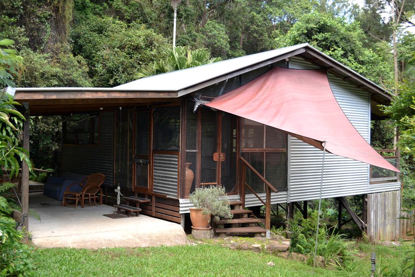 Cottages (Palmwoods, Queensland, Australia)