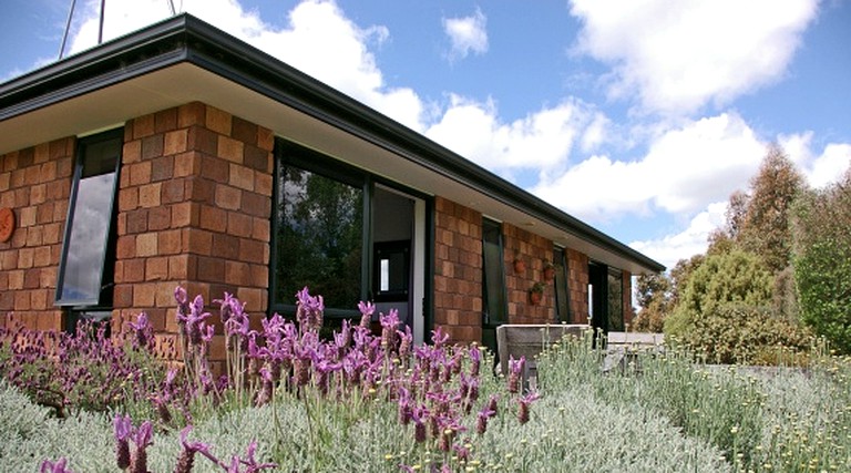 Nature Lodges (Ngahinapouri, North Island, New Zealand)