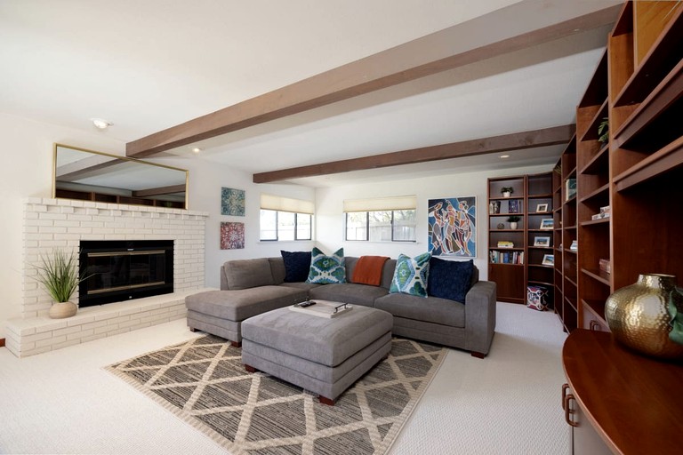 Designer Rentals (United States of America, Moss Beach, California)
