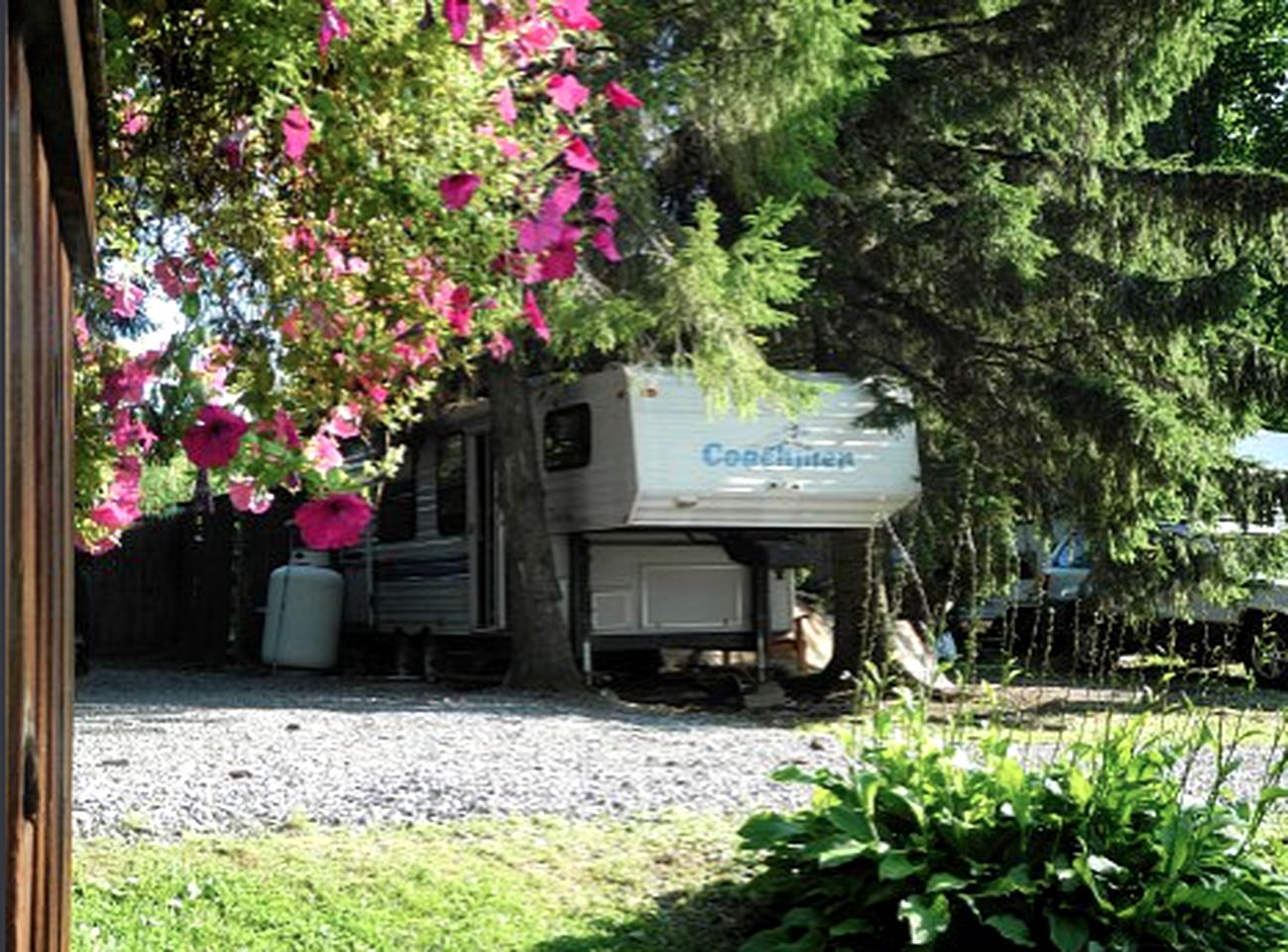 Caravans (Richfield Springs, New York, United States)