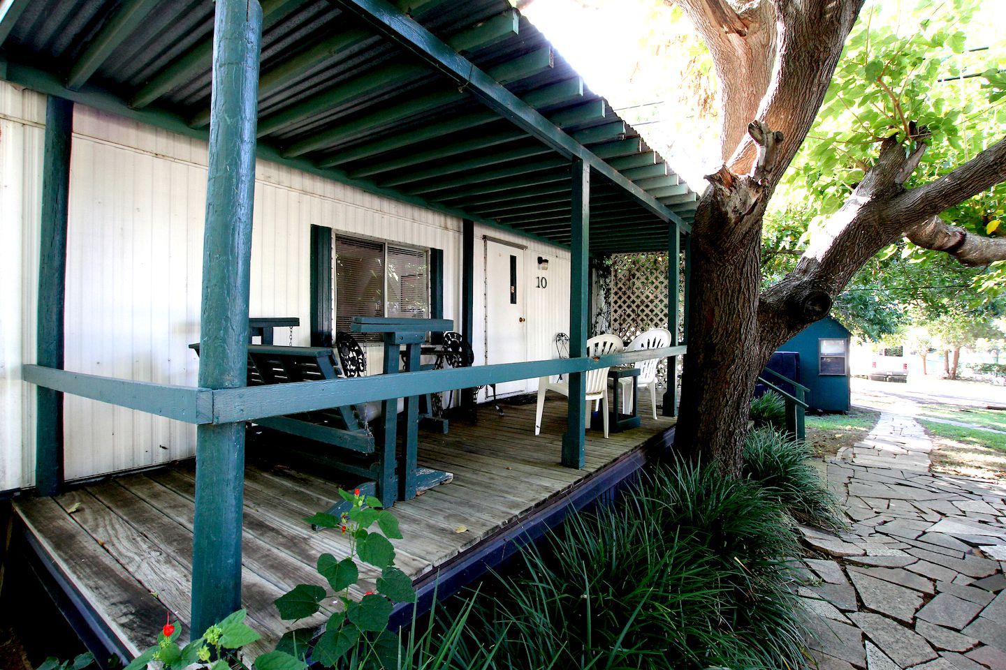 Cabins (Kingsland, Texas, United States)