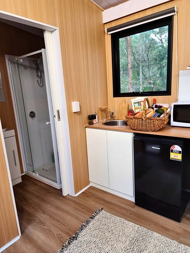 Tiny Houses (Australia, Tamborine Mountain, Queensland)