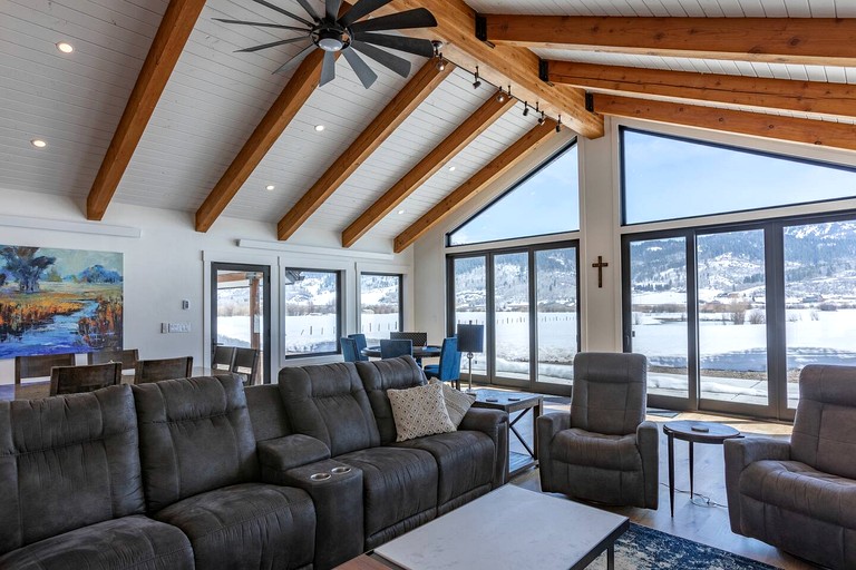 Vacation Rentals (United States of America, Alpine, Wyoming)