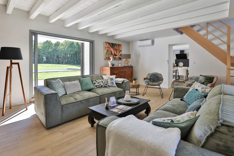 Vacation Rentals (France, Le Girouard, Pays de la Loire)