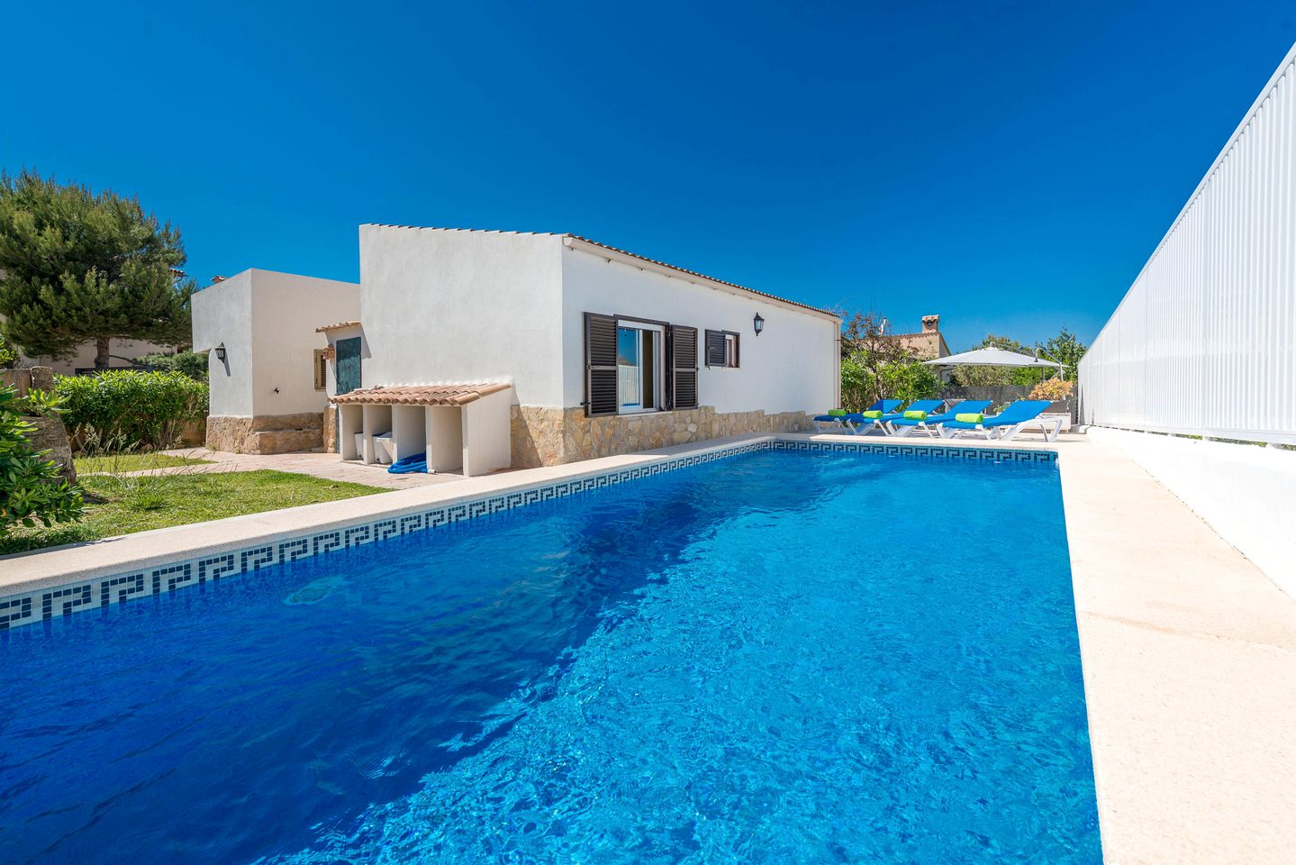 Enjoy a family holiday in Mallorca at this villa rental!