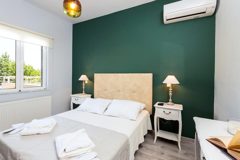 Villas (Greece, Prines, Crete)