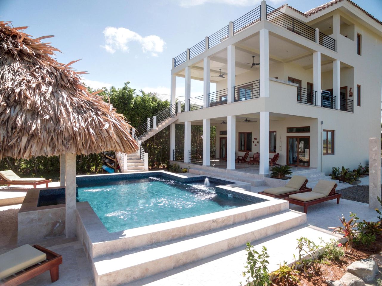 Incredible Beach House with Swimming Pool in Belize City, Belize District