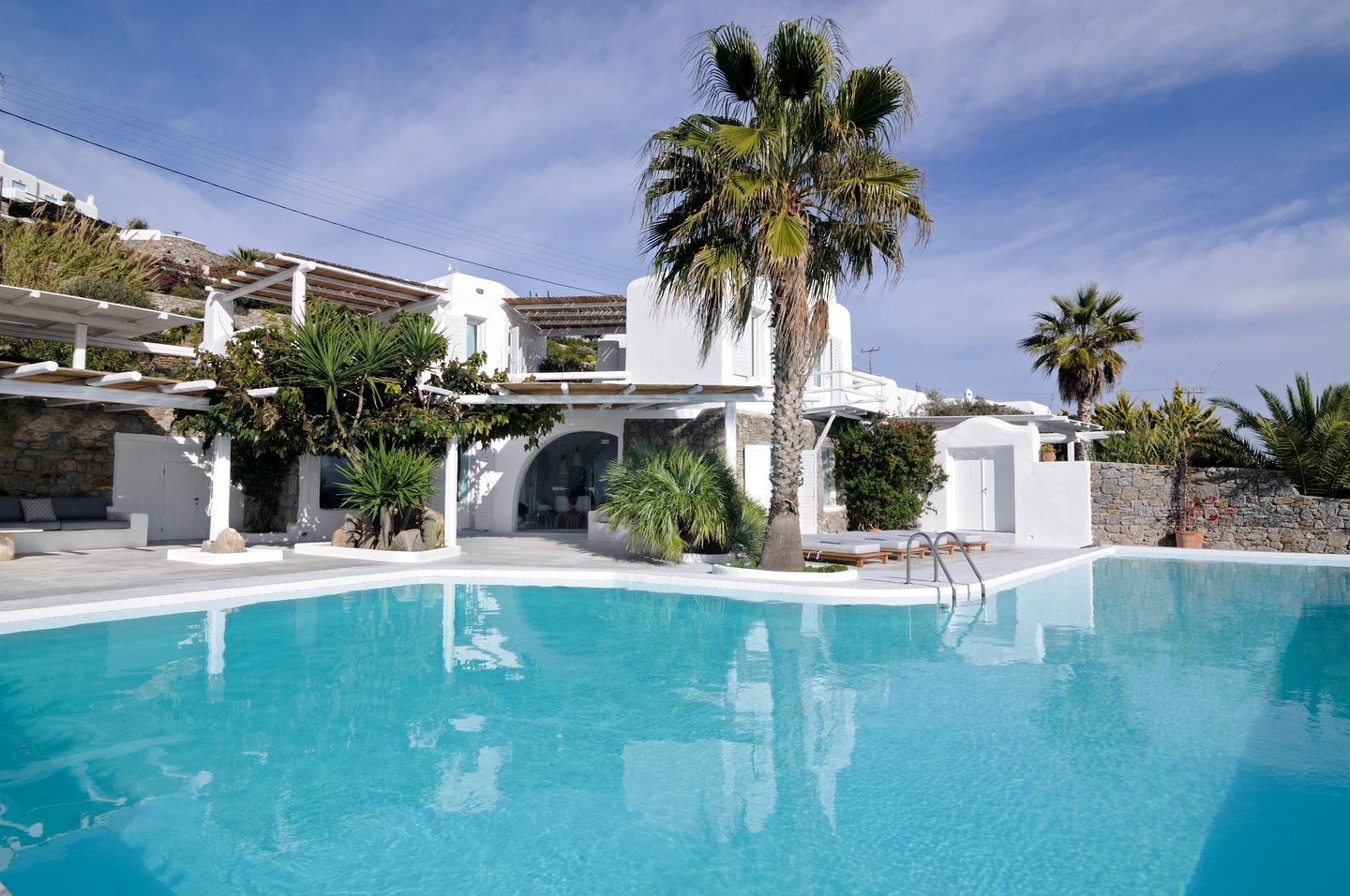 Mykonos villa rental for a holiday in Greece