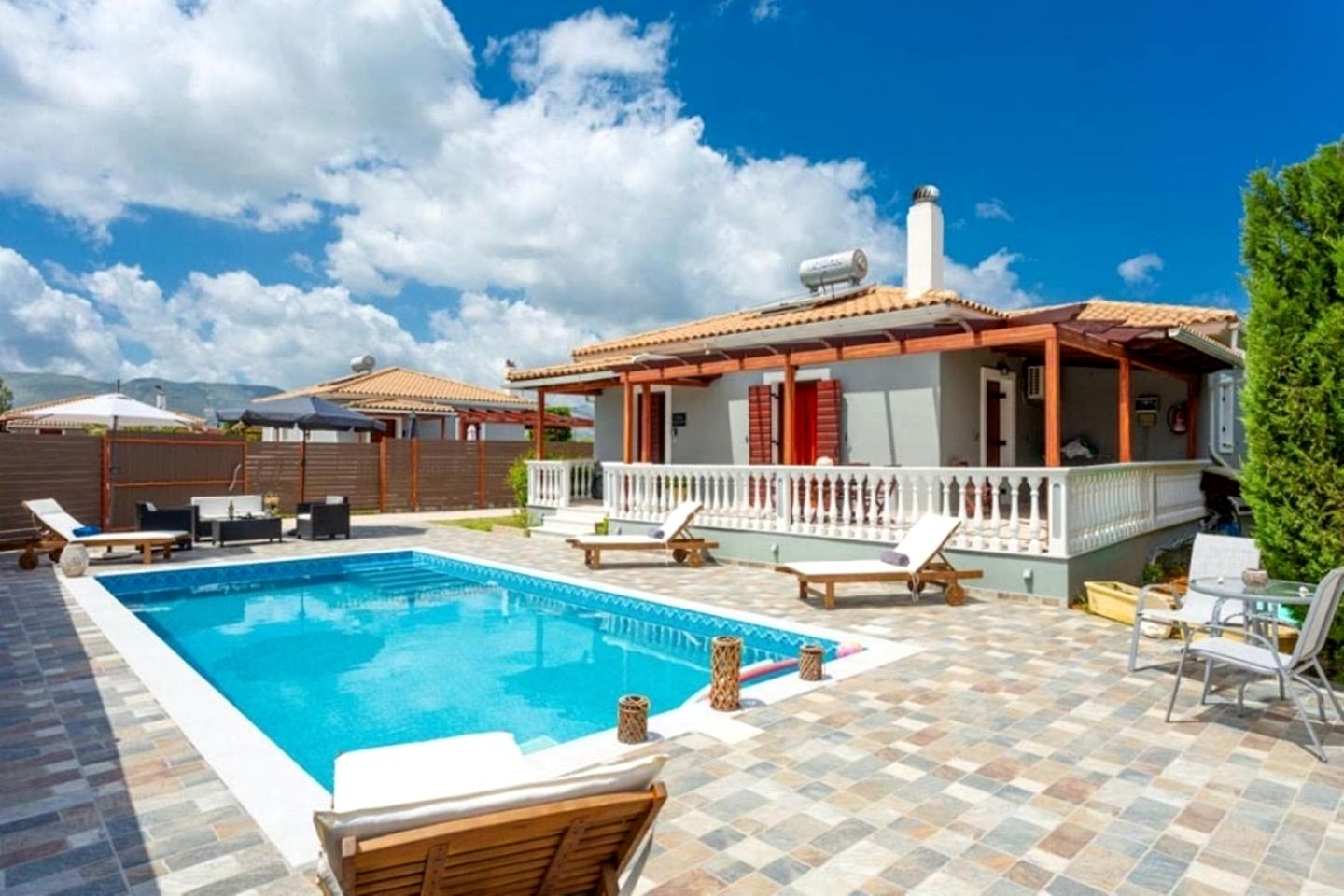 Breathtaking Villa with Swimming Pool in Ampelokipi, Zakynthos