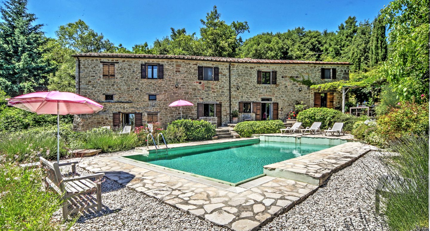 Villas (Lippiano, Umbria, Italy)