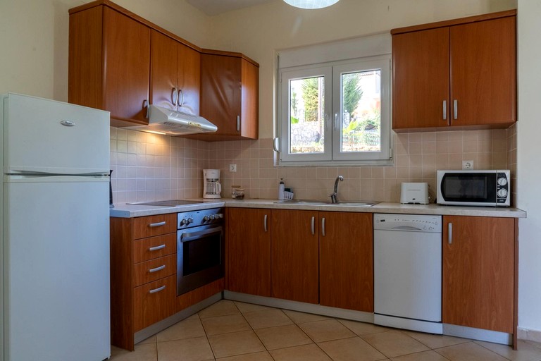 Vacation Rentals (Greece, Bali, Crete)
