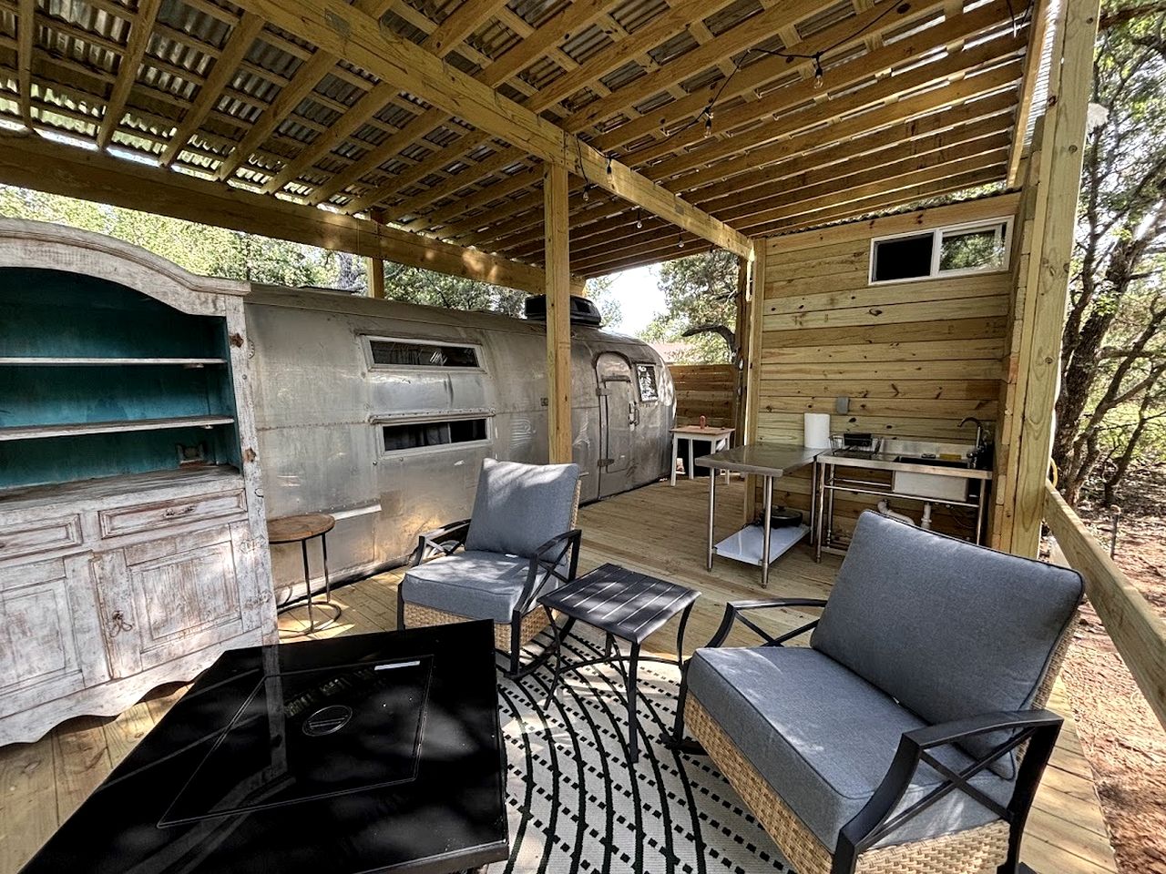 Charming Vintage Airstream with Covered Patio near Mineral Wells, Texas
