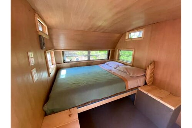 Caravans (United States of America, Chatham, New Hampshire)